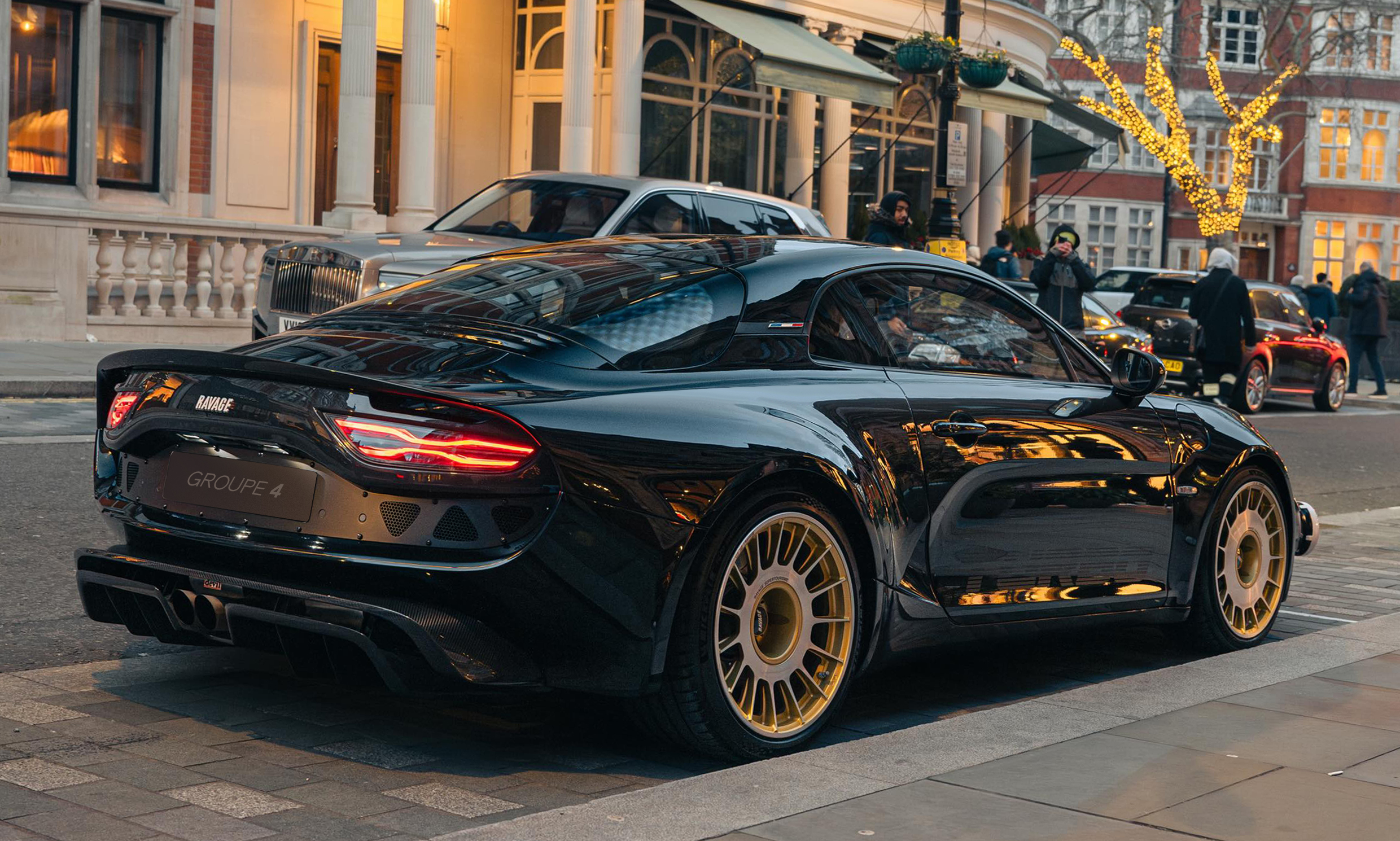 A RAVAGE GROUPE 4 in london - mount street -london mayfair -a black alpine A110 - sport car -restomod -singer